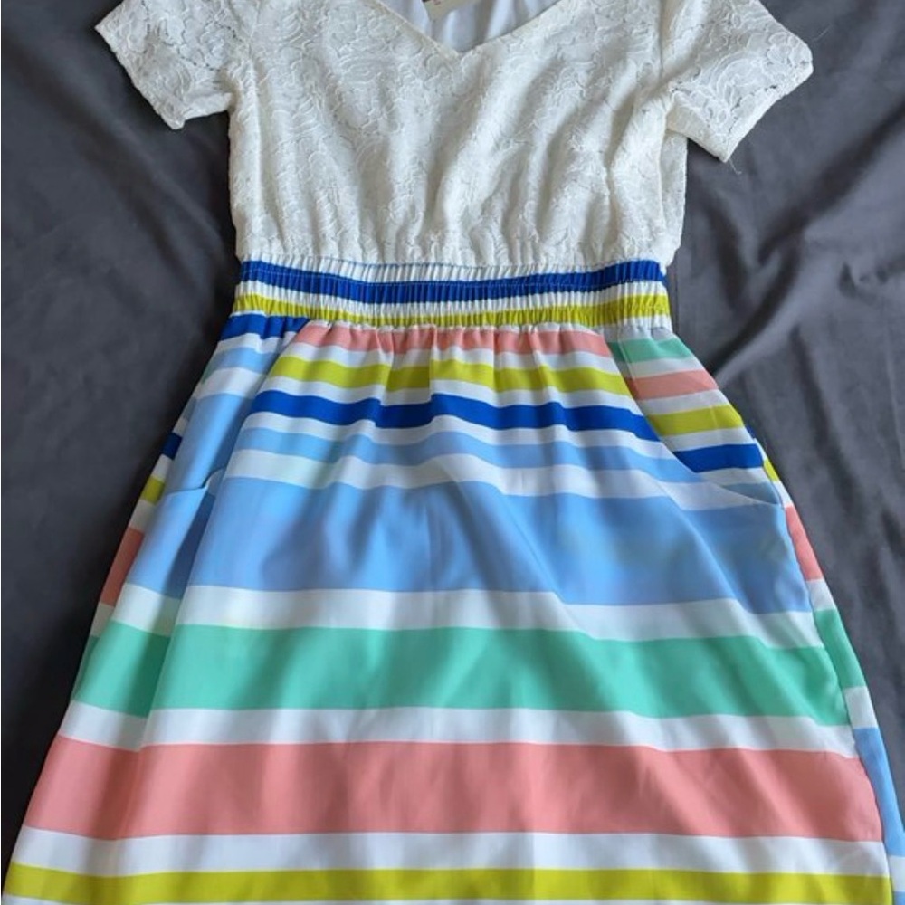 Francesca's Collections White Lace Top with Multicolor Striped Skirt w/ Pockets